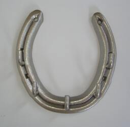 Lucky Horseshoe Key Hook Dog Lead Tack Hanging Rack in Silver Pewter Finish - thumbnail 1