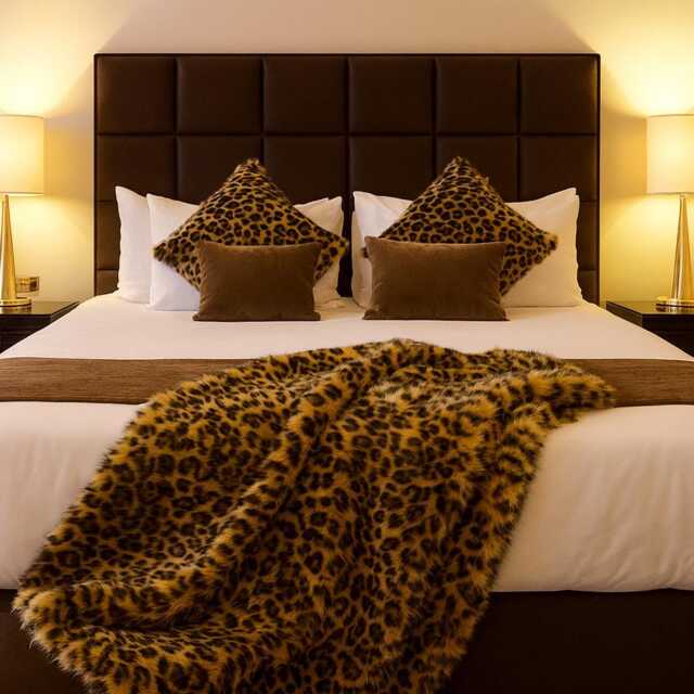 Leopard Faux Fur Throw - Animal Print Blanket With Brown Faux-Suede Lining Golden - image 1