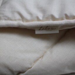 Luxurious Twin Comforter - All Season Thickness Natural Wool Filled - Us Duty Paid - thumbnail 4