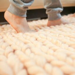 Super Thick Carpet. Giant Throw. Bulky Merino Wool. Extreme Knitted Blanket. Big Stitch Carpet By Woolwow Choose From 70 Colors - thumbnail 2