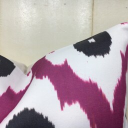 Silk Ikat Pillow Cover, Handwoven Decorative Cushion - 16x16 - thumbnail 3