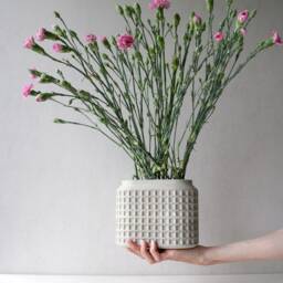 A Geometric Concrete Vase That Brings A Touch Of Serenity To Any Space With Fresh Cut Flowers - Watertight Minimalist - thumbnail 2