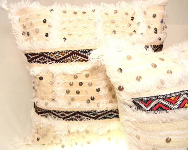 "Pillow Cover - Moroccan Handira, Zip Side, 22""x 22" - image 1