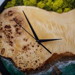 Wooden Wall Clock With Moss, Green Moss Scandinavian Home Decor, Resin Wood Art - thumbnail 4