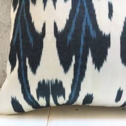 Silk Ikat Pillow Cover, Decorative Accent Cushion - 16x16 - thumbnail 3