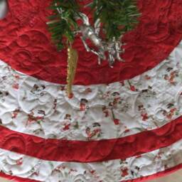 Snowman Christmas Tree Skirt, Personalize Options, 3 Sizes - thumbnail 4