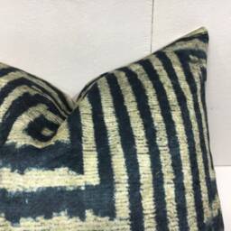 Handwoven Silk Ikat Pillow Cover 16x16, Decorative Cushion - thumbnail 2