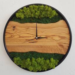 Custom Moss & Olive Wood Wall Clock With Metal Frame - thumbnail 4