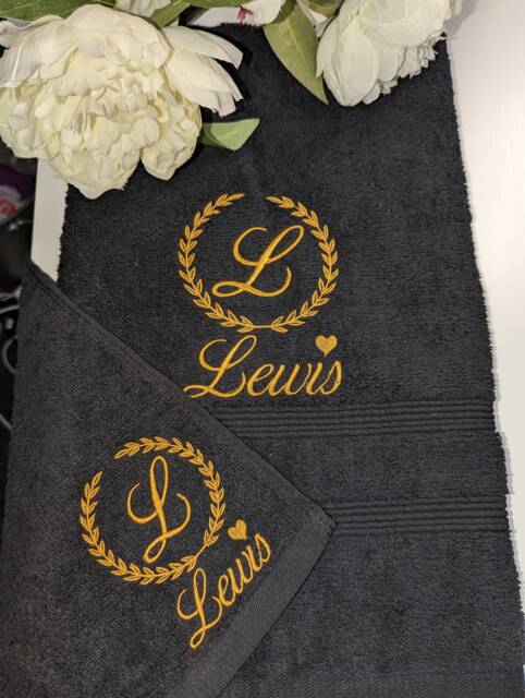 Embroidered Monogram Bath Towel Set Personalised Cotton & Face Cloth - image 1