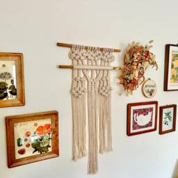 White Macrame Wall Hanging - Bamboo, Decorative Knots - thumbnail 3