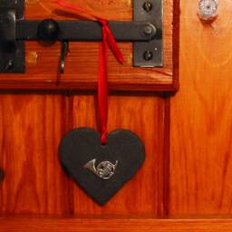 French Horn Slate Heart Ornament, Music Christmas Decoration, Brass Teacher Gift - thumbnail 4
