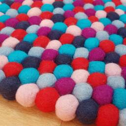 Freckle Felt Ball Rugs 90 cm - 250 cm. 100 % Wool Handmade Nepal Rug - Free Shipping - thumbnail 2