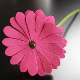Metal Flower, Daisy, Pink Steel Mother's Day , Mothers Day, Gift For Mom, Flower Girl, Bridesmaid Gift, Wedding Bouquet - thumbnail 2