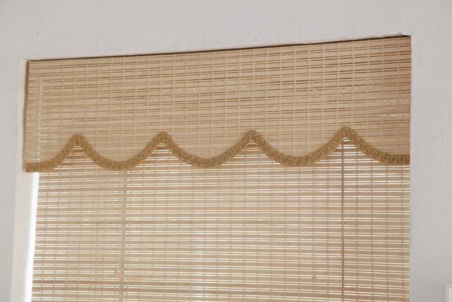 Scalloped Bamboo Shades With Valance - Custom Woven Wood Roman Shade Designer Blinds For Kitchen & Bathroom - image 1