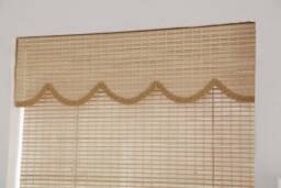 Scalloped Bamboo Shades With Valance - Custom Woven Wood Roman Shade Designer Blinds For Kitchen & Bathroom