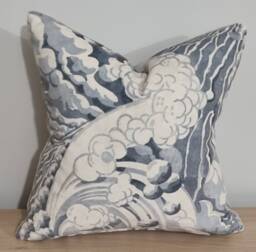 Linwood Omega Prints The Wave Moonbeam & Velvet Cushion Cover 40x40 cm - thumbnail 1