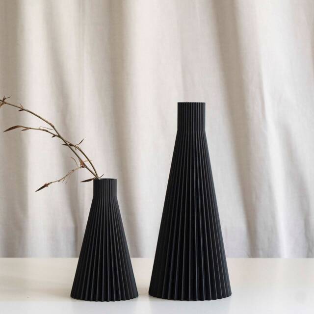 Vase V Black Waterproof Minimalist Modern Vases 3D Printed Made Of Bioplastic - image 1