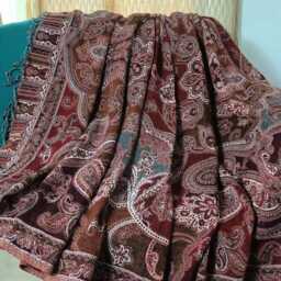 Luxury Boiled Pure Merino Wool Reversible Sofa Or Bed Throws For Ultimate Comfort & Style - Classic Bold Paisley Maroon Red & Grey - thumbnail 3