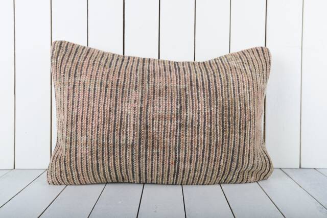 Handmade Vintage Turkish Kilim Pillow Cover 16x24 Decorative Cushion - image 1