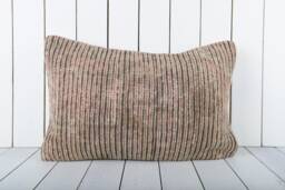 Handmade Vintage Turkish Kilim Pillow Cover 16x24 Decorative Cushion - thumbnail 1