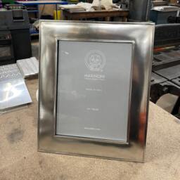 "Cast Wide Rim Pewter Picture Frame To Take 7"" X 9.5" - thumbnail 2