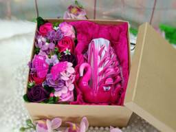 Medium Gift Box With Soap Roses & A Carved Candle Gift For Her Mother's Day Wedding Birthday Valentine's Luxury Handmade Soap Bouquet - thumbnail 1