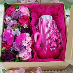 Medium Gift Box With Soap Roses & A Carved Candle Gift For Her Mother's Day Wedding Birthday Valentine's Luxury Handmade Soap Bouquet - thumbnail 2