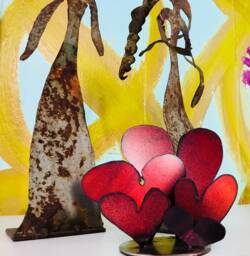 Family Of Five Hearts On One Base - Steel Heart Sculptures