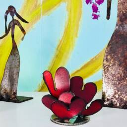 Family Of Five Hearts On One Base - Steel Heart Sculptures - thumbnail 3