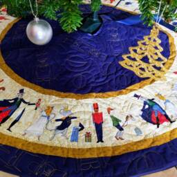Nutcracker Christmas Tree Skirt, Blue Gold Quilted 3 Sizes - thumbnail 4