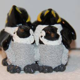 Emperor Penguin Family Of 4 - thumbnail 4