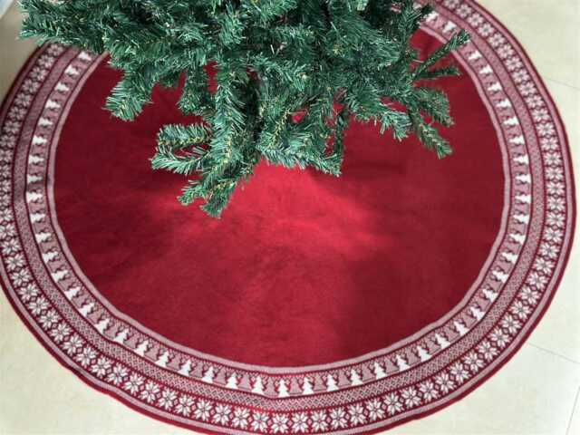 Hand Knitted Red Christmas Tree Skirt, 48'' Holiday Decor - image 1