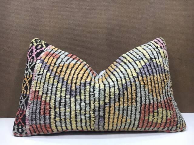 Vintage Turkish Kilim Pillow Cover, Handwoven Accent Cushion - 12x20 - image 1