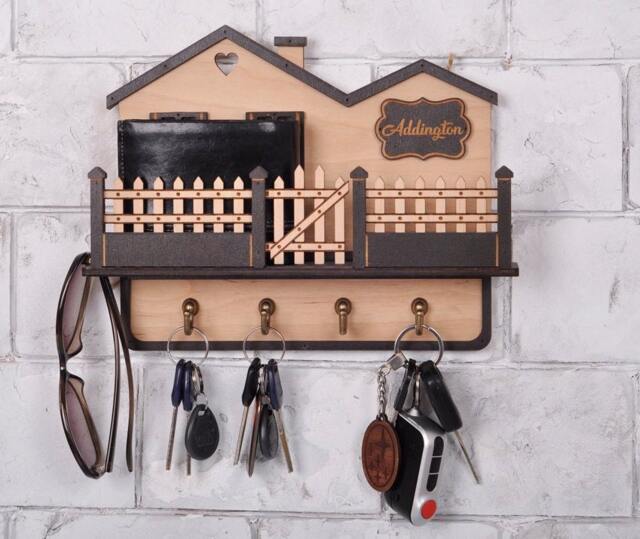 Personalized Wall Key Holder, Entryway Organizer - 9.4 X 7.4'' - image 1