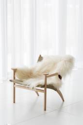 Icelandic Sheepskin Rug Soft, Long Wool 100% Natural - thumbnail 1