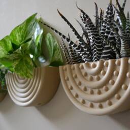 Mid Century Modern Set Of 3 Circle Wall Planter Natural Wood Finish - thumbnail 2