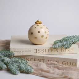 Large Christmas Bauble Candle, Snowflake Ornament Candle, Festive Gift For Her, Holiday Table Decor, Secret Santa Present, Winter Home Candle Set - thumbnail 3