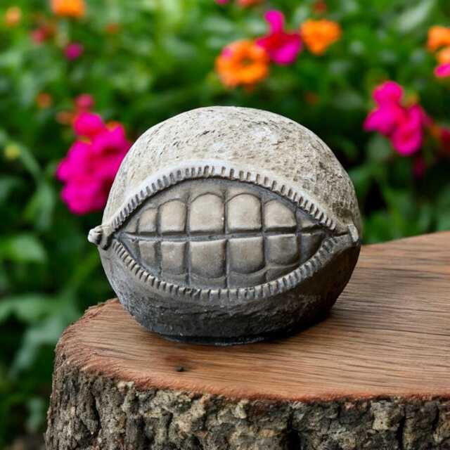 Zippy Teeth Face Statue Funny Smiling Head Sculpture Concrete Abstract Figure Quirky Garden Decor Outdoor Yard Ornament Halloween Gift - image 1