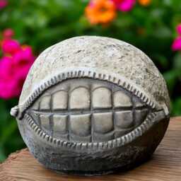Zippy Teeth Face Statue Funny Smiling Head Sculpture Concrete Abstract Figure Quirky Garden Decor Outdoor Yard Ornament Halloween Gift - thumbnail 4