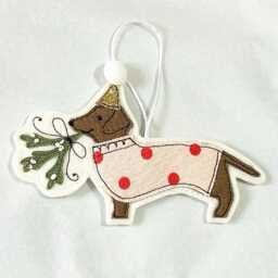 Embroidered Dachshund Christmas Ornament, Gingham Jumper, Mistletoe - thumbnail 4