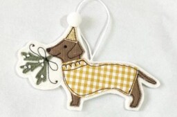 Embroidered Dachshund Christmas Ornament, Gingham Jumper, Mistletoe - thumbnail 3