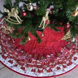 Red Gold Quilted Christmas Tree Skirt, Handmade Village Scene - thumbnail 2