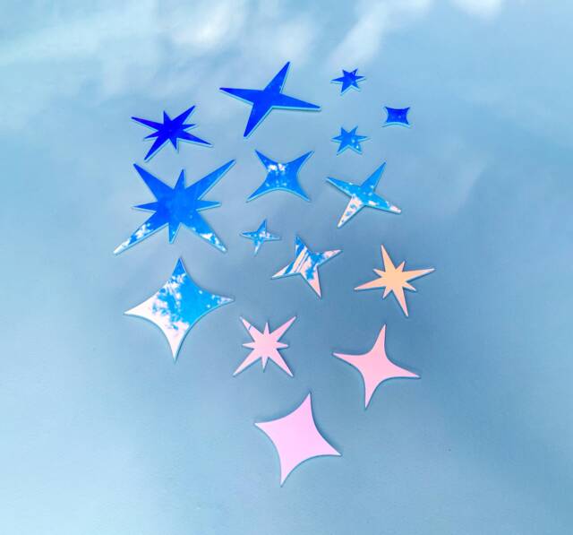 x-Large Sparkle Art Experience - Set Of 15 Wavy Acrylic Holographic Decoration Set, Wiggly Sparkly Art Mirrors, Wall - image 1