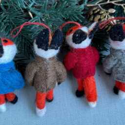 Felt Fox Decoration, Handfelted in Nepal, Gift. Home Accent, Tree Ornament - thumbnail 3