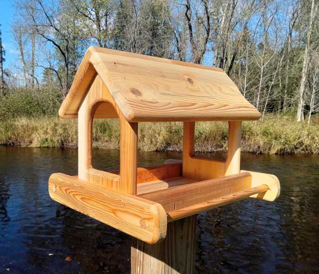 Large Post Mount Fly Through Platform Bird Or Squirrel Feeder Cedar Wood - image 1