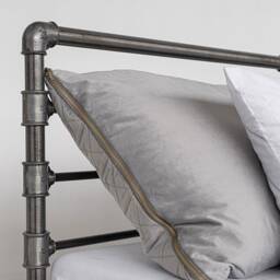 Nodus Metal Bed Industrial - thumbnail 3