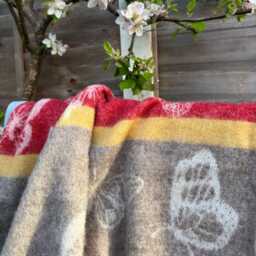 Butterfly Stripe Wool Throw - Woven Striped Blanket Made Of Recycled Merino Beige & Red Contemporary Decor Gift For Her - thumbnail 3