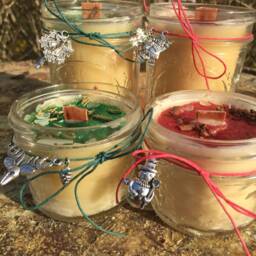 Christmas Beeswax Candle Duo Balsam Fir & Cinnamon, Wood Wick - thumbnail 2