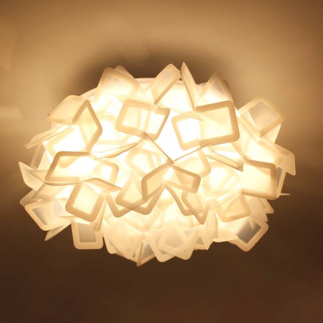 White Acrylic Flower Ceiling Light Modern Flush Mount Lamp - image 1