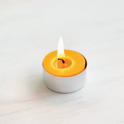 Natural Beeswax Tealight Candles - 24Pcs Box 4-5 Hour Burn - thumbnail 4